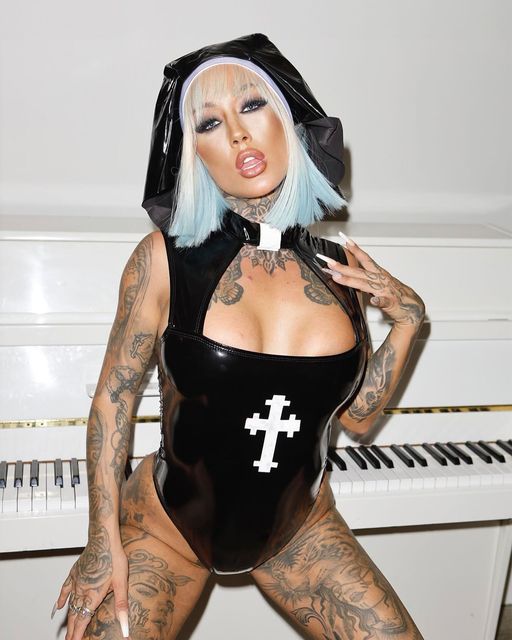 Women's nun costume, black vinyl, view 4